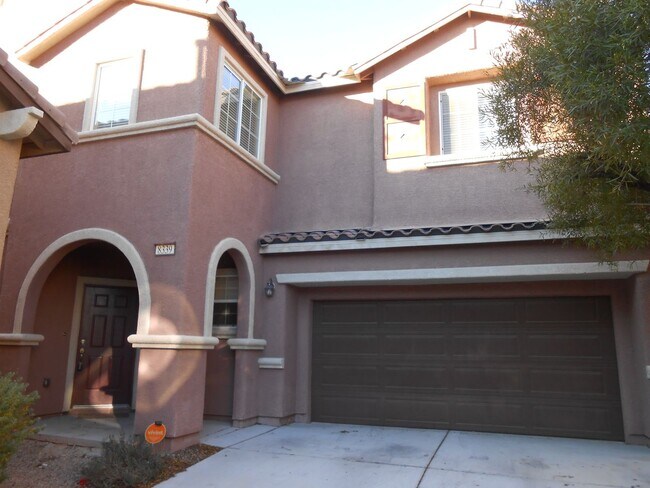 Foto del edificio - 8339 Waylon Ave