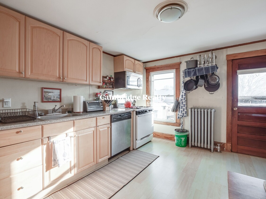 Foto principal - 60 Powder House Blvd