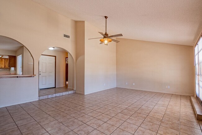 Foto del edificio - Condo for Rent