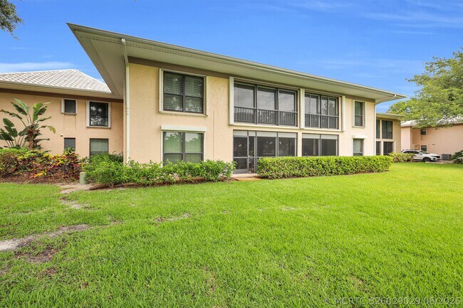 Foto del edificio - 10 SE Turtle Creek Dr