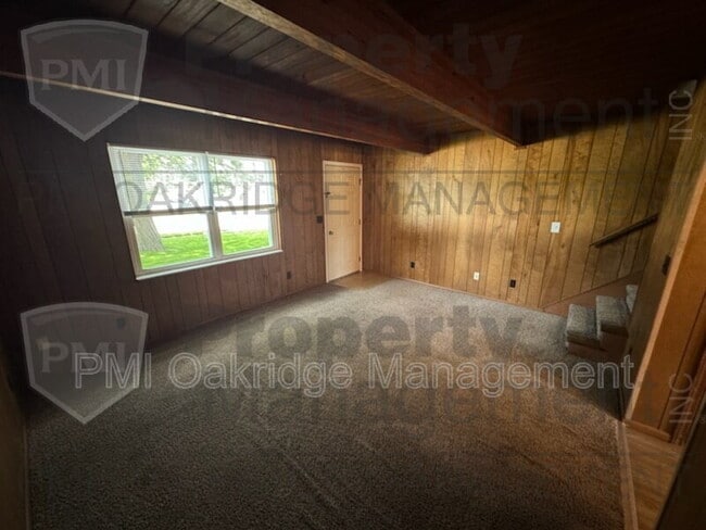Building Photo - 1533 Spruce Ave