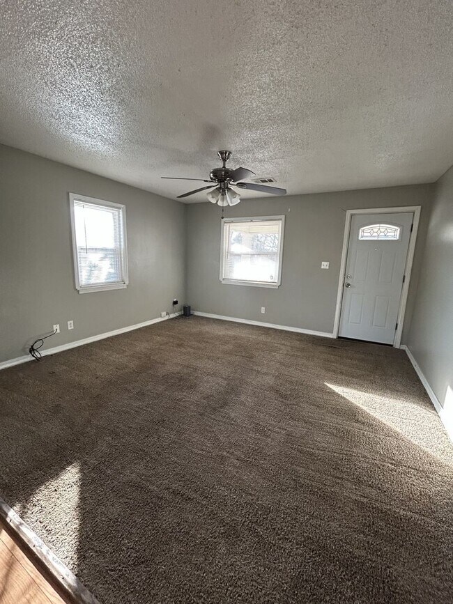 Foto del edificio - Super Cute! 2 Bedroom / 1 Bath House!