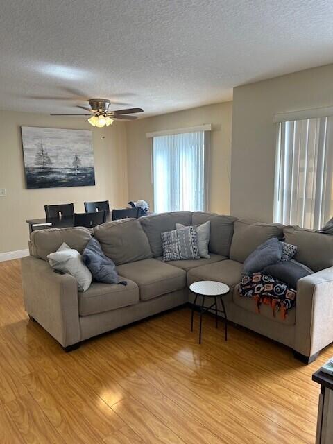 Foto del edificio - 1045 Lake Shore Dr