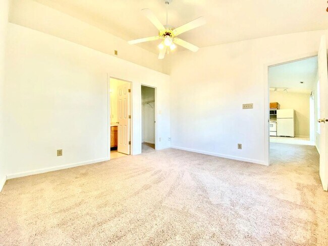 Building Photo - 5325 Rocky Mountain Dr