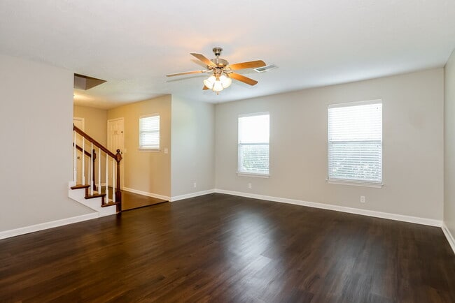Building Photo - 3315 Velvet Court