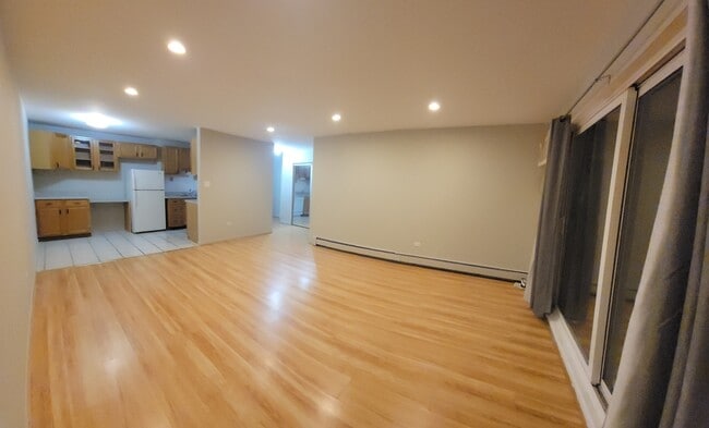 Foto del edificio - 8901 N Western Ave