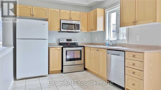 Building Photo - 277 Country Ln