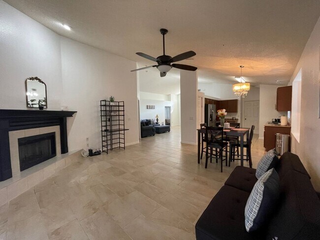 Building Photo - 5721 Rywood Dr