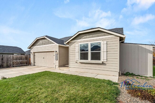 Building Photo - 3451 Durst St