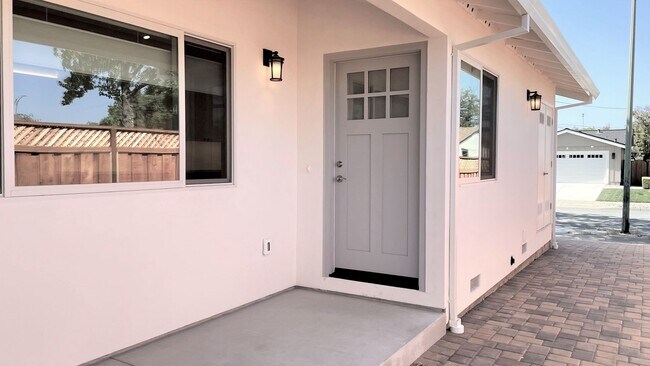 Foto del edificio - 2BD/2BA Sunnyvale Modern Home Near Apple Campus