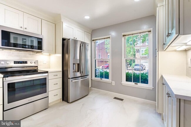 Building Photo - 112 Gretna Green Ct