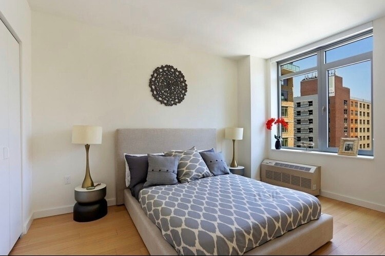 Foto principal - 230 Jay St