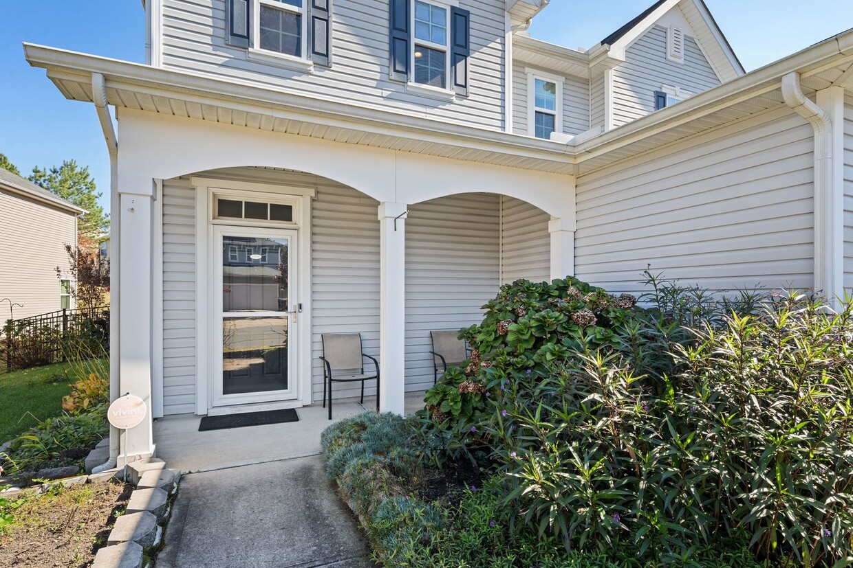 Primary Photo - Stylish, Energy-Efficient 3 Bed/2.5 Bath H...