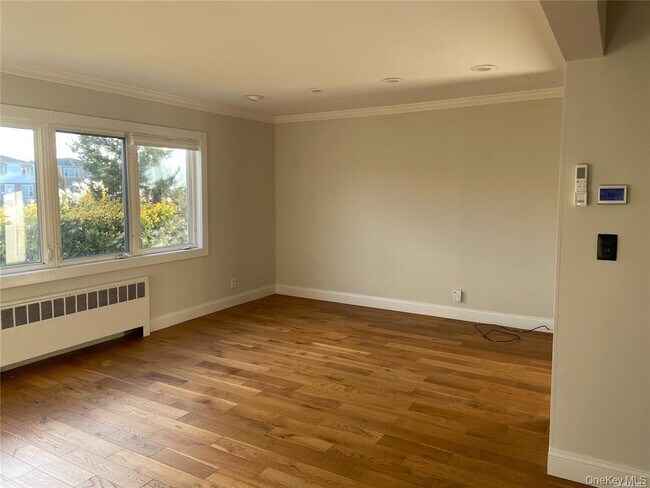 Foto del edificio - 541 E Park Ave
