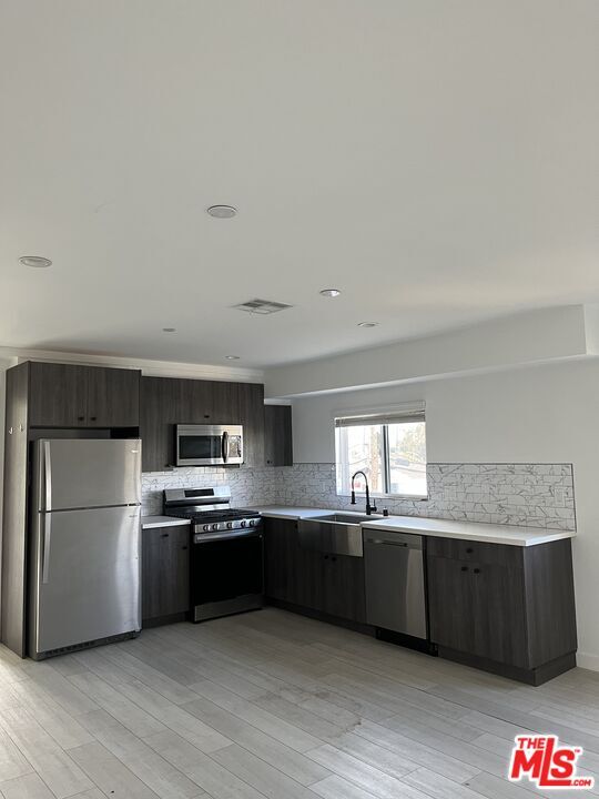 Foto principal - 246 N Dillon St