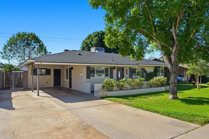 Foto principal - Modern 4 Bedroom, 3 Bathroom Home