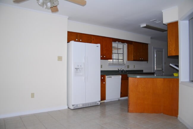 Building Photo - 104 Big Sky Dr