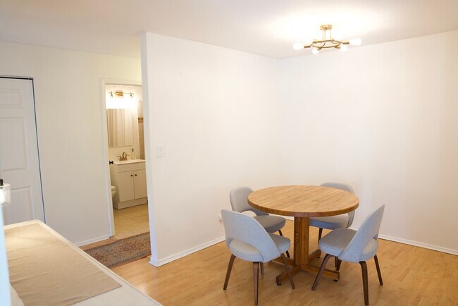 Foto del edificio - 1450 Sandpebble Dr