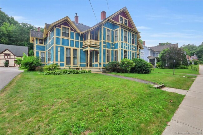 Building Photo - 46 Highland Terrace