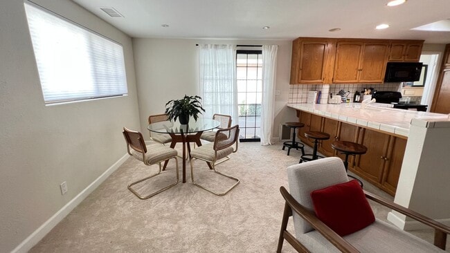 Building Photo - Wonderful 4 Bed 2 Bath Single Family Home ...