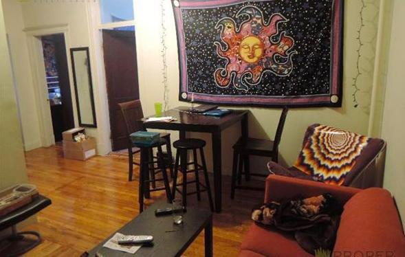 Building Photo - 104 Warren St