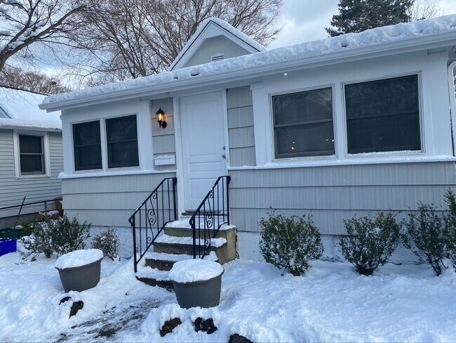 Foto del edificio - 407 Rye Beach Ave