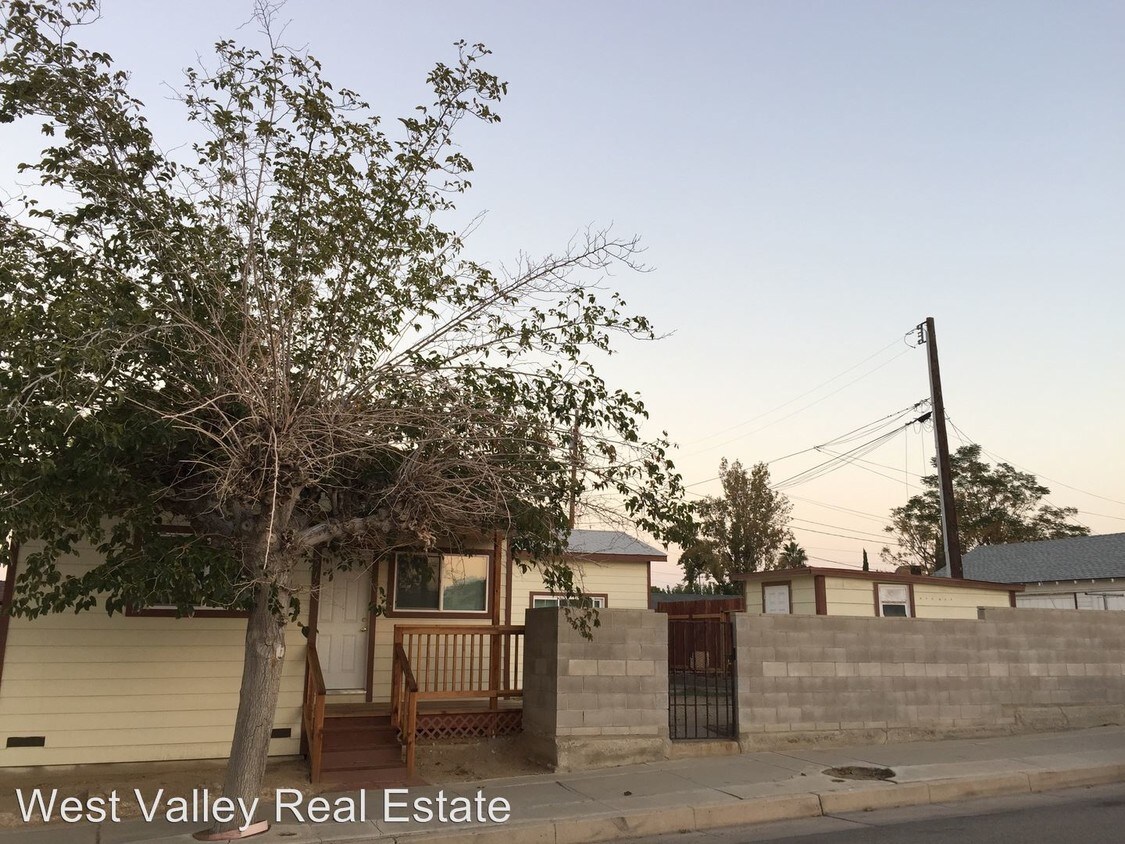 Foto principal - 3 br, 2 bath House - 516 2nd Street