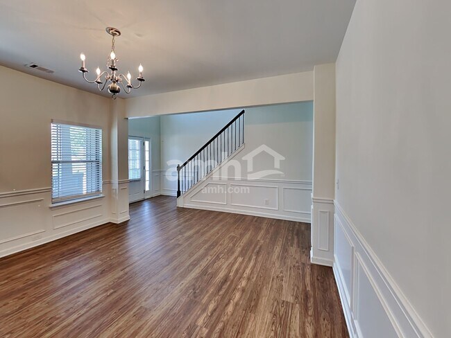Foto del edificio - 402 Cleburne Pl