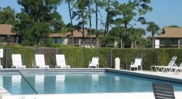 Building Photo - 6555 Chasewood Dr