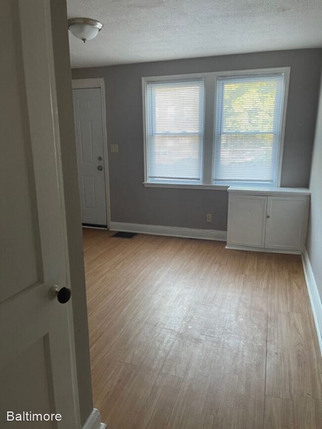 Foto del edificio - 4 br, 1 bath House - 2857 Bookert Dr