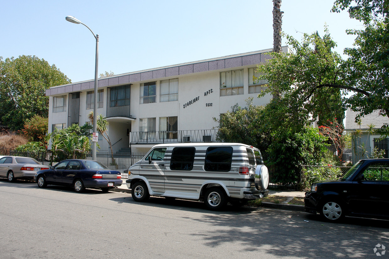 Building Photo - Starlight Apartments