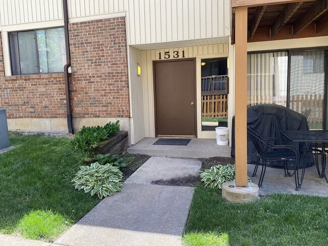 Building Photo - 1531 Springlet Ct