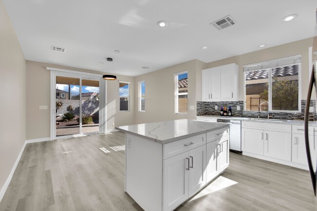 Building Photo - 7752 Sundial Peak St
