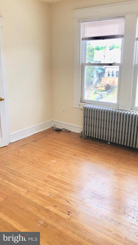 Primary Photo - 3300 W Allegheny Ave