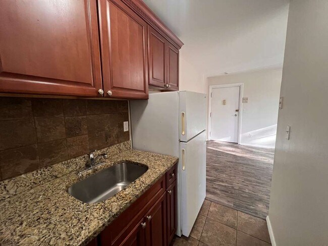 Foto del edificio - 76 Palisade Ave