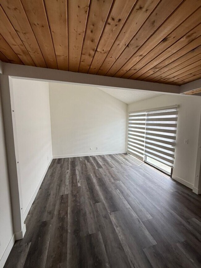 Foto del edificio - 1835 W 145th St