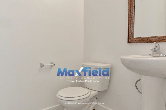 Foto del edificio - Townhouse Draper - 3 BD 2.5 BA 2 GA - 2250 Square Feet - New Carpet