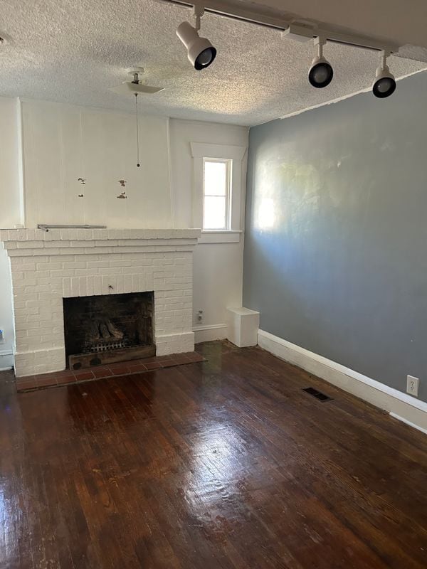 Foto del edificio - 1009 E Leicester Ave