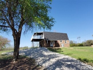 Building Photo - 1353 Friendship Rd