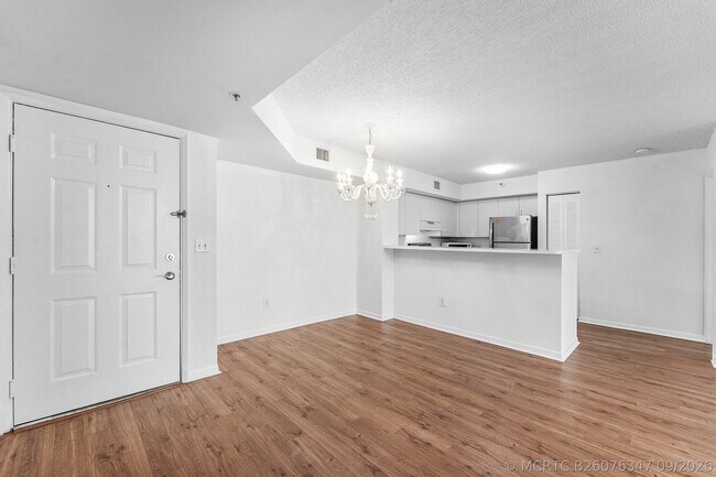Building Photo - 167 Yacht Club Way