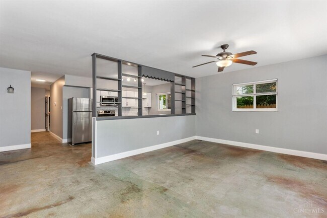 Building Photo - 5114 Jameson St