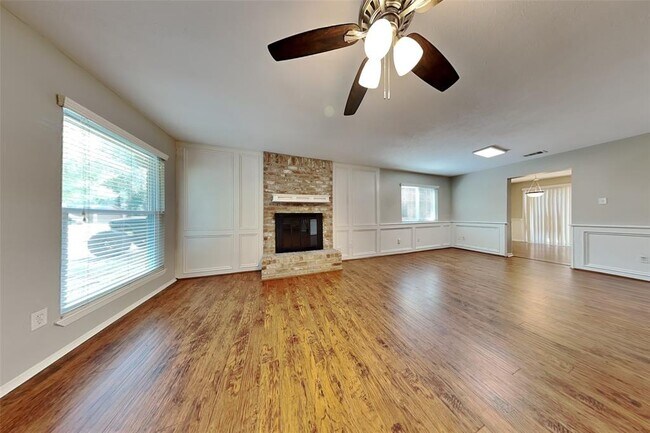 Building Photo - 14 N Waxberry Rd