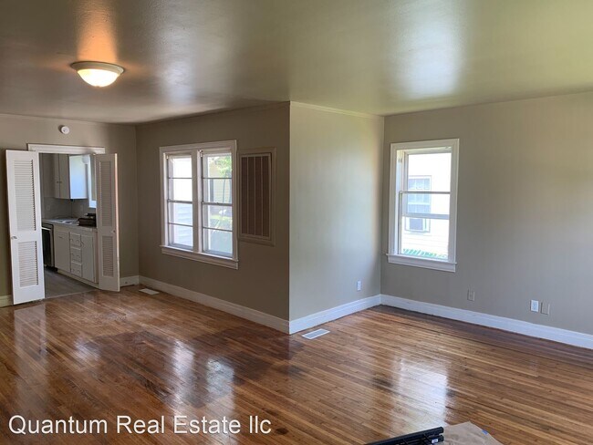 Building Photo - 3 br, 1 bath House - 2306 S. L STREET