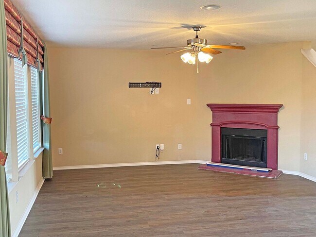 Foto del edificio - Great 4 Bdrm 2 Bath Home in Krum Tx