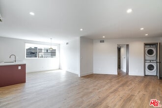 Building Photo - 12425 Texas Ave