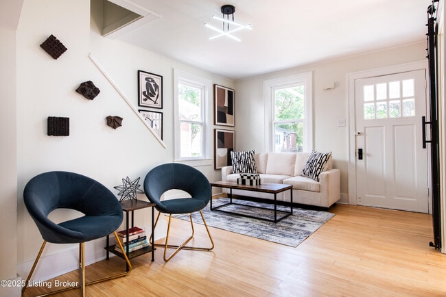 Building Photo - 1671 Trigg St