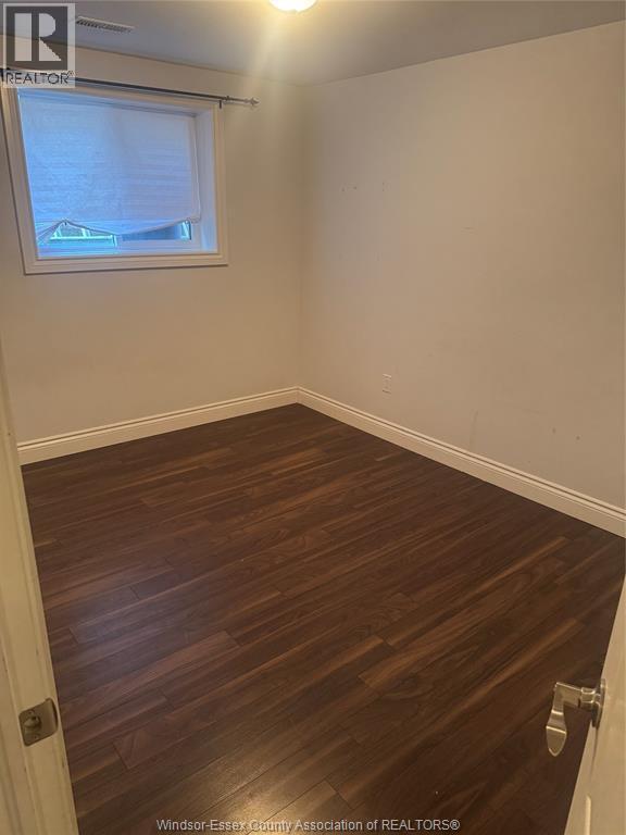 Photo du bâtiment - 1237 Eastlawn