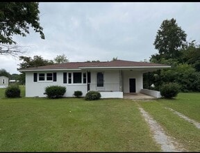 Building Photo - 6166 Sandy Creek Rd Building Photo - 6166 Sandy Creek Rd