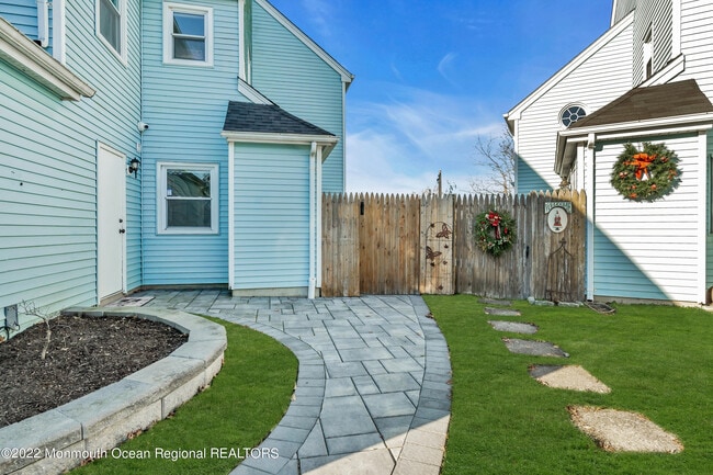 Building Photo - 12 Jennings Ct