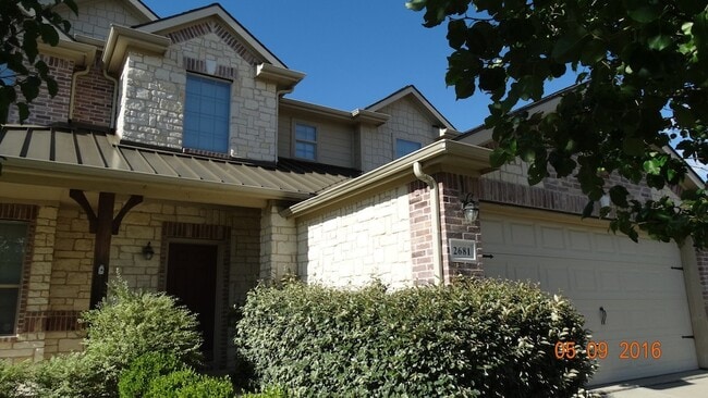 Building Photo - 2681 Calmwater Dr